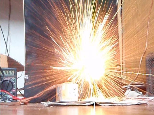 another wire explode
