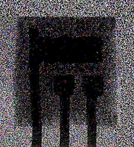 rentgenový snímek tranzistoru v TO92