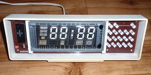 Alte UdSSR sehr groß Digital Uhr МИДА КВАРЦ 10 ähnlich Elektronika 7-06K DEFEKT 